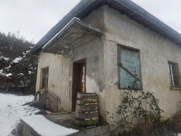 Къща в с. Касилаг, Област Перник - 60 кв.м за 723 €/кв.м - Снимка #1