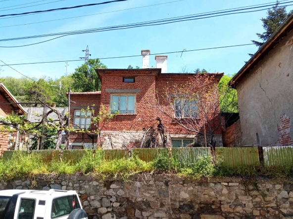 Къща в с. Брестовица, Област Пловдив - 176 кв.м за 398 €/кв.м - Снимка #1