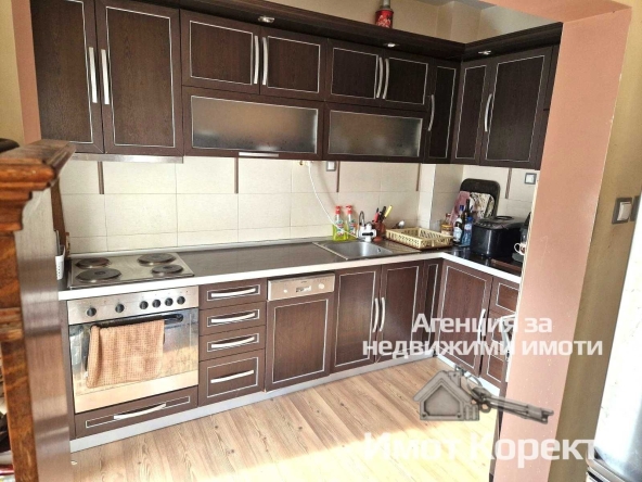 Етаж от къща в Асеновград - 125 кв.м за 1424 €/кв.м - Снимка #1