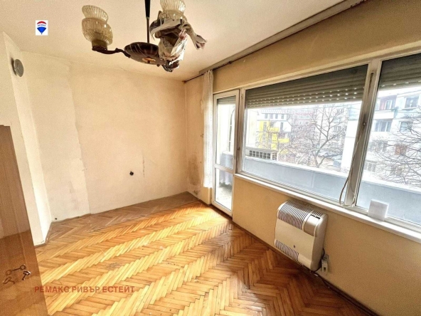 Двустаен апартамент в Русе, Широк център - 62 кв.м за 1370 €/кв.м - Снимка #1
