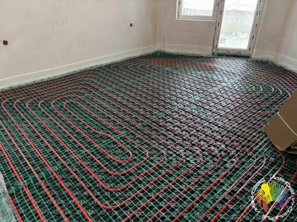 Тристаен апартамент в Бургас, Славейков - 120 кв.м за 1500 €/кв.м - Снимка #1