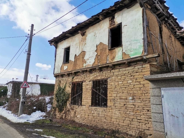 Къща в с. Раховци, Област Габрово - 72 кв.м за 556 €/кв.м - Снимка #1