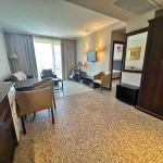 Двустаен апартамент в к.к. Слънчев бряг - 70 кв.м за 958 €/кв.м - Снимка #1