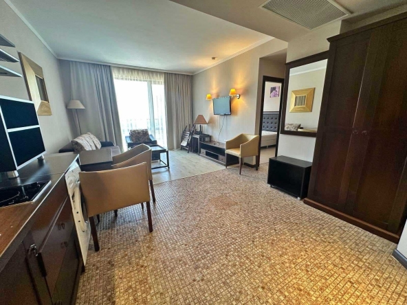 Двустаен апартамент в к.к. Слънчев бряг - 70 кв.м за 958 €/кв.м - Снимка #1