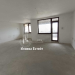 Тристаен апартамент в Димитровград - 198 кв.м за 681 €/кв.м - Снимка #1