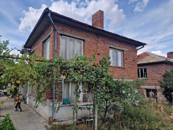 Къща в с. Тенево, Област Ямбол - 150 кв.м за 272 €/кв.м - Снимка #1