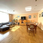 Тристаен апартамент в Варна, Бриз - 120 кв.м за 1875 €/кв.м - Снимка #1