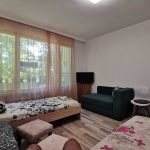 Дава се под наем Едностаен апартамент в Бургас, Лазур - 40 кв.м за 153 € - Снимка #1