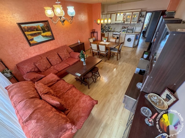 Тристаен апартамент в Бургас, Лазур - 104 кв.м за 1712 €/кв.м - Снимка #1