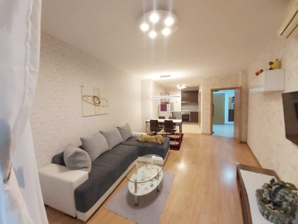 Дава се под наем Тристаен апартамент в София, Надежда 1 - 95 кв.м за 484.5 € - Снимка #1