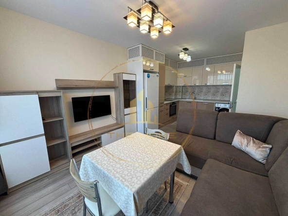 Дава се под наем Двустаен апартамент в Варна, Възраждане 1 - 70 кв.м за 550 € - Снимка #1