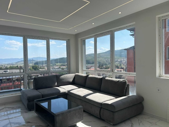 Тристаен апартамент в Велинград - 90 кв.м за 1367 €/кв.м - Снимка #1