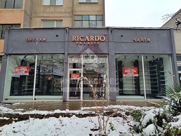 Магазин в Асеновград - 100 кв.м за 6 €/кв.м - Снимка #1