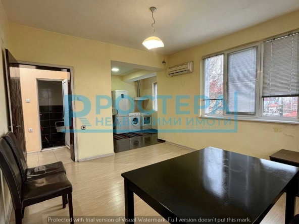 Четиристаен апартамент в Търговище, Център - 122 кв.м за 1037 €/кв.м - Снимка #1