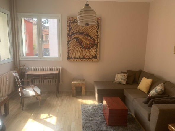 Дава се под наем Двустаен апартамент в София, Медицинска академия - 50 кв.м за 900 € - Снимка #1