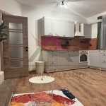 Дава се под наем Тристаен апартамент в Варна, Гръцка махала - 90 кв.м за 800 € - Снимка #1