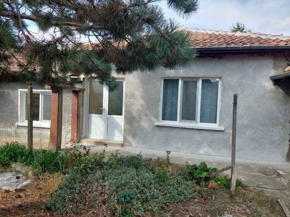 Къща в с. Раданово, Област Велико Търново - 175 кв.м за 286 €/кв.м - Снимка #1