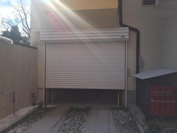 Дава се под наем Гараж / Паркомясто в София, Градоман - 12 кв.м за 18000 € - Снимка #1