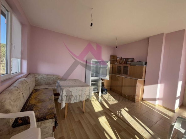 Двустаен апартамент в Варна, Виница - 70 кв.м за 1358 €/кв.м - Снимка #1