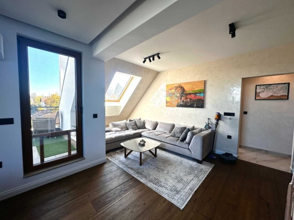 Двустаен апартамент в София, Разсадника - 63 кв.м за 2318 €/кв.м - Снимка #1