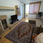 Дава се под наем Двустаен апартамент в Бургас, Славейков - 65 кв.м за 306 € - Снимка #1