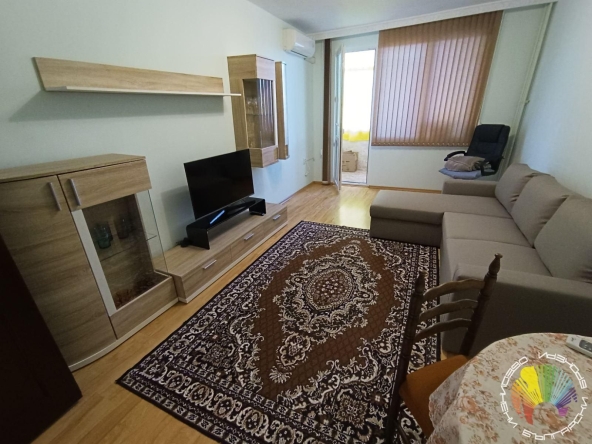 Дава се под наем Двустаен апартамент в Бургас, Славейков - 65 кв.м за 306 € - Снимка #1