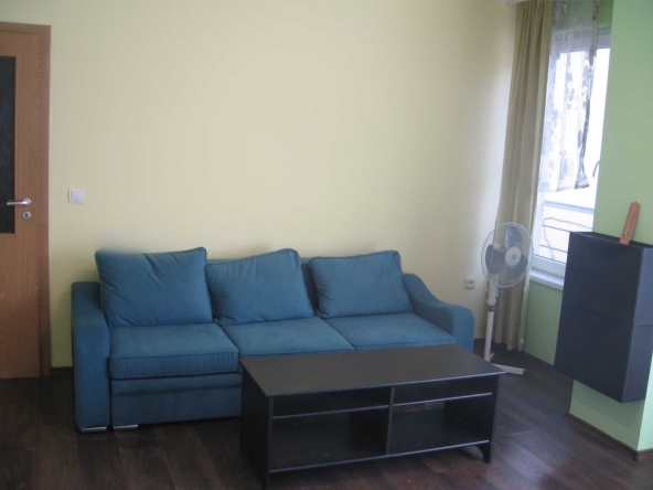 Дава се под наем Тристаен апартамент в София, Център - 91 кв.м за 750 € - Снимка #1