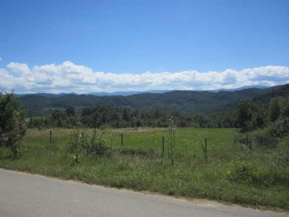 Къща в Троян - 3088 кв.м за 13 €/кв.м - Снимка #1