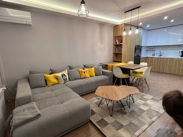 Дава се под наем Двустаен апартамент в София, Младост 2 - 77 кв.м за 850 € - Снимка #1