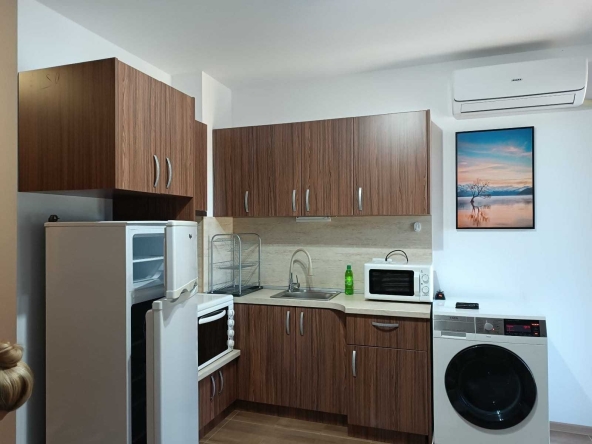 Дава се под наем Двустаен апартамент в Бургас, Меден рудник - зона А - 52 кв.м за 185 € - Снимка #1