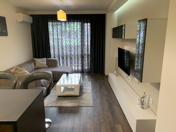 Дава се под наем Двустаен апартамент в Пловдив, Кършияка - 60 кв.м за 550 € - Снимка #1