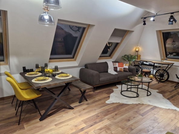 Дава се под наем Тристаен апартамент в Пловдив, Каменица 1 - 125 кв.м за 650 € - Снимка #1