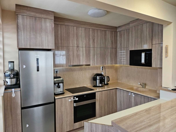 Тристаен апартамент в Пловдив, Остромила - 126 кв.м за 1508 €/кв.м - Снимка #1