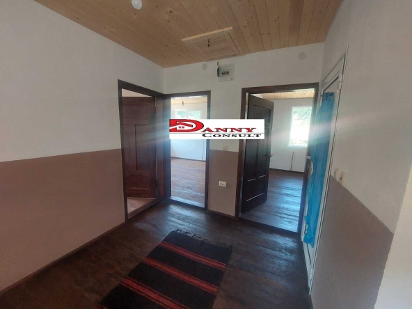 Къща в с. Радевци, Област Габрово - 231 кв.м за 402 €/кв.м - Снимка #1