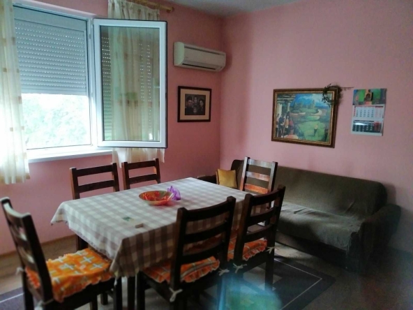 Тристаен апартамент в Пловдив, Кючук Париж - 100 кв.м за 1490 €/кв.м - Снимка #1