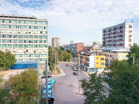 Тристаен апартамент в София, Младост 1 - 85 кв.м за 2236 €/кв.м - Снимка #1