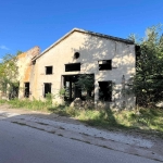 Промишлена сграда в Карлово - 958 кв.м за 83 €/кв.м - Снимка #1