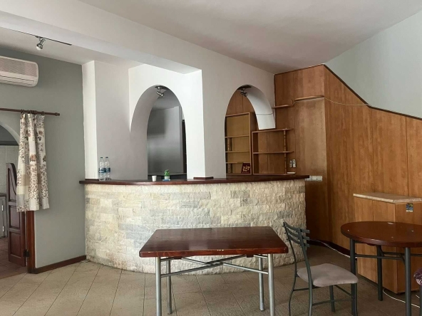 Заведение в Карлово - 160 кв.м за 938 €/кв.м - Снимка #1