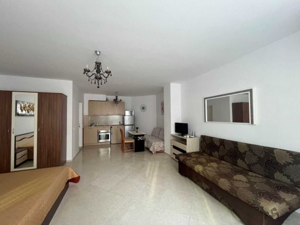 Дава се под наем Едностаен апартамент в Поморие - 43 кв.м за 225 € - Снимка #1