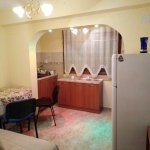 Дава се под наем Двустаен апартамент в Бургас, Славейков - 50 кв.м за 107.1 € - Снимка #1