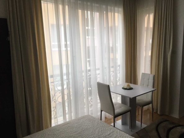 Дава се под наем Едностаен апартамент в к.к. Слънчев бряг - 32 кв.м за 127.5 € - Снимка #1