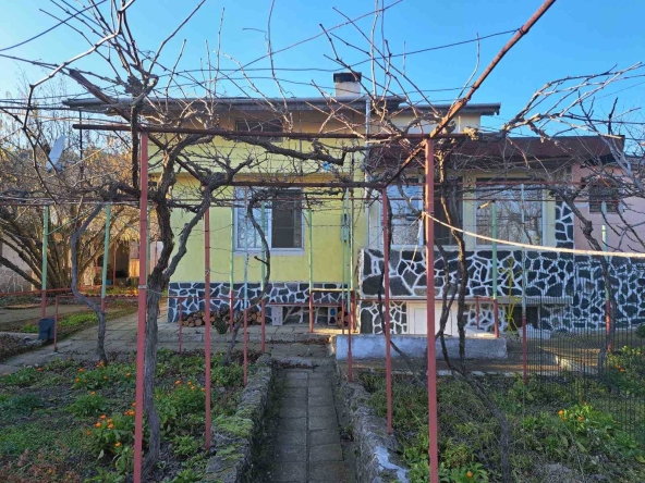 Къща в Варна, Виница - 60 кв.м за 2800 €/кв.м - Снимка #1