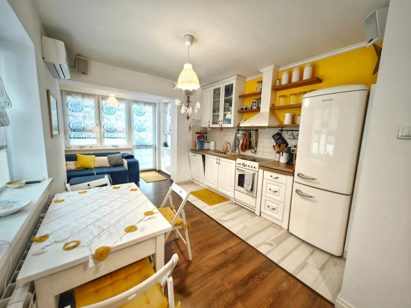 Дава се под наем Тристаен апартамент в Пловдив, Христо Смирненски - 80 кв.м за 500 € - Снимка #1