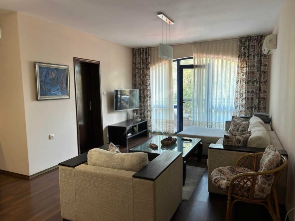 Тристаен апартамент в к.к. Слънчев бряг - 100 кв.м за 1800 €/кв.м - Снимка #1