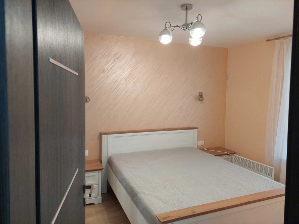 Дава се под наем Тристаен апартамент в София, Връбница 2 - 90 кв.м за 750 € - Снимка #1