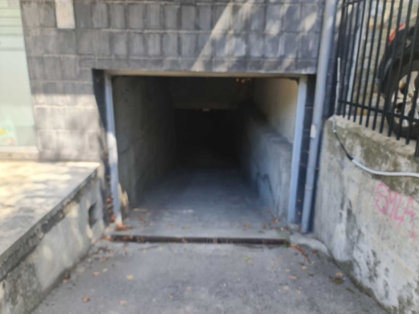 Дава се под наем Гараж / Паркомясто в София, Редута - 25 кв.м за 153 € - Снимка #1