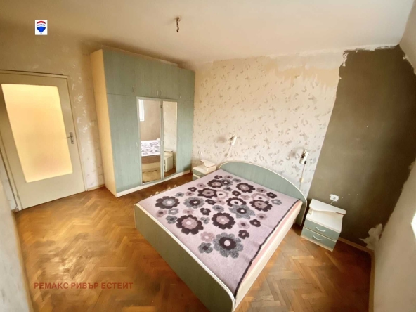 Тристаен апартамент в Русе, Родина 3 - 70 кв.м за 1070 €/кв.м - Снимка #1