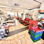 Дава се под наем Магазин в Русе, Дружба 3 - 130 кв.м за 663 € - Снимка #1