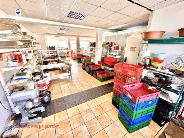 Дава се под наем Магазин в Русе, Дружба 3 - 130 кв.м за 663 € - Снимка #1