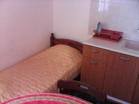 Дава се под наем Едностаен апартамент в Бургас, Център - 35 кв.м за 135 € - Снимка #1